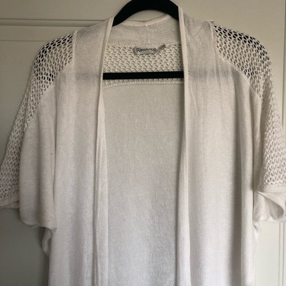 Short Sleeved Open Knit Cardigan - Picture 4 of 11
